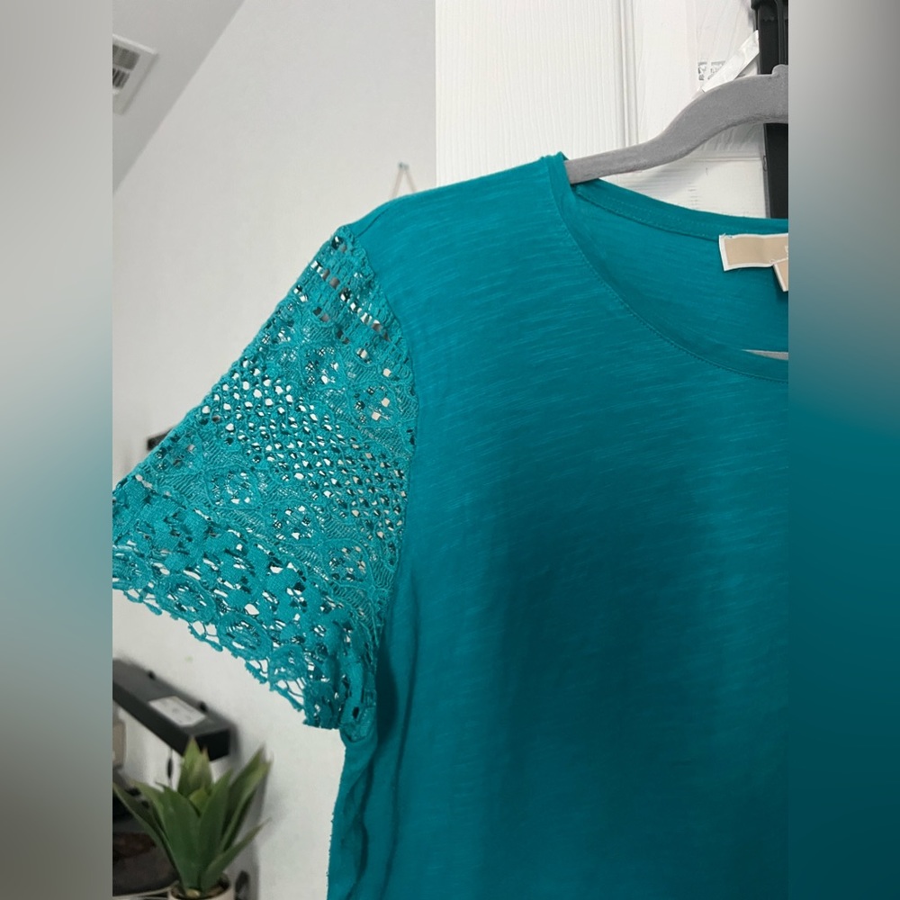 Michael Kors lace sleeve top - Picture 3 of 3